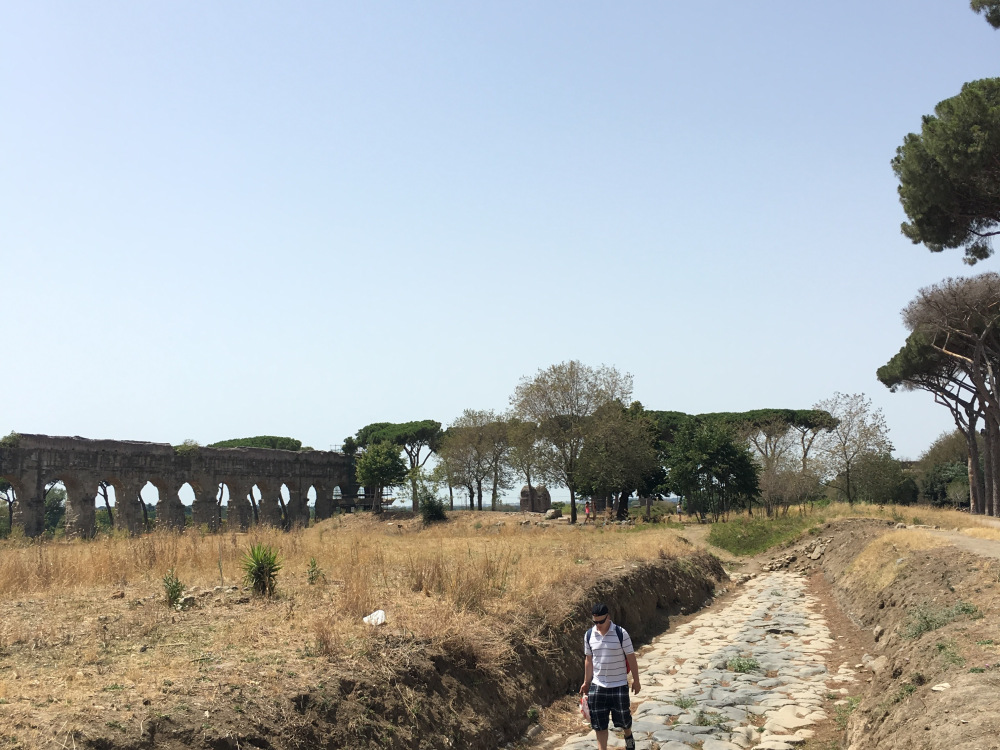 parco degli aquedotti via romana
