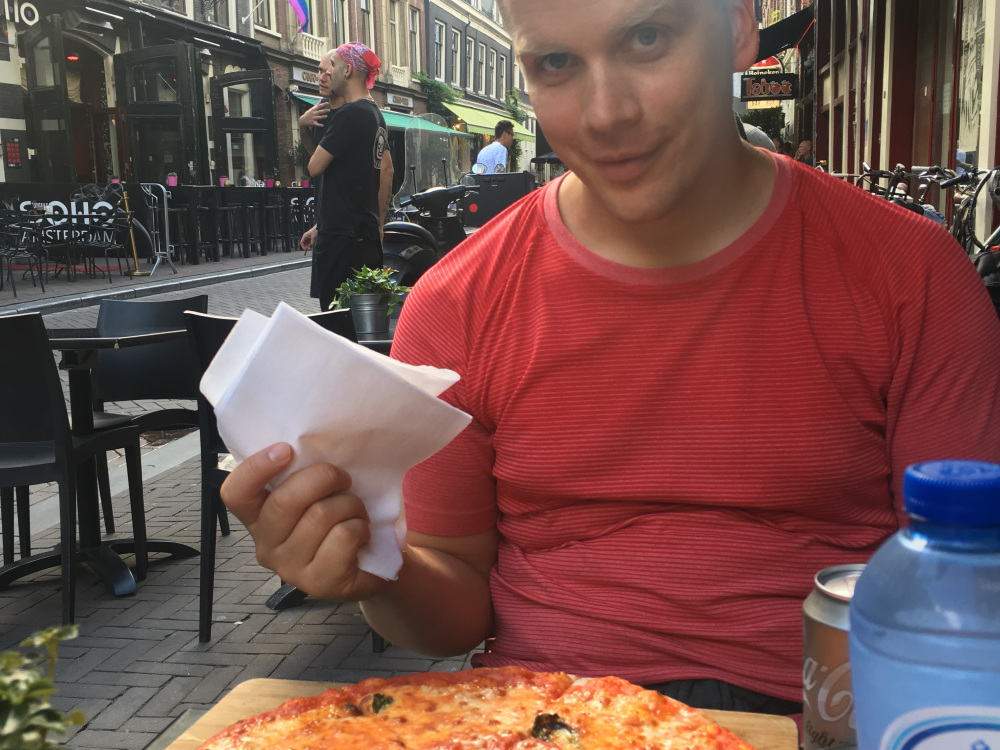 Paras pizza Amsterdamissa