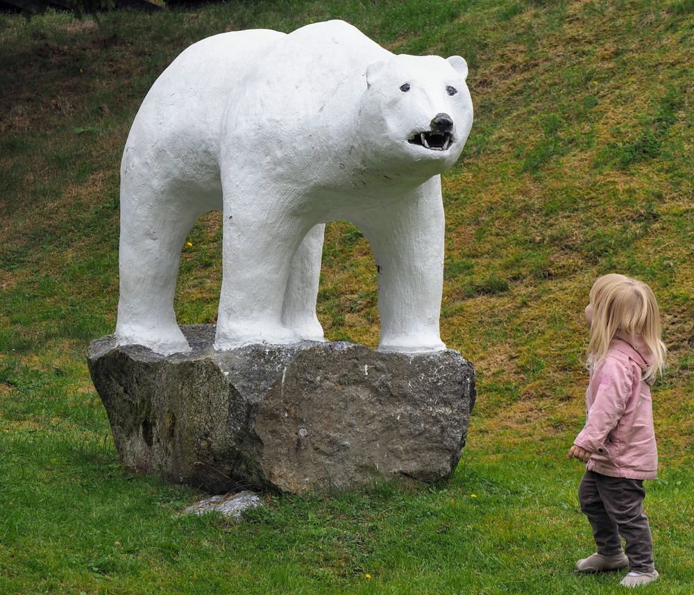 Nanoq jääkarhupatsas